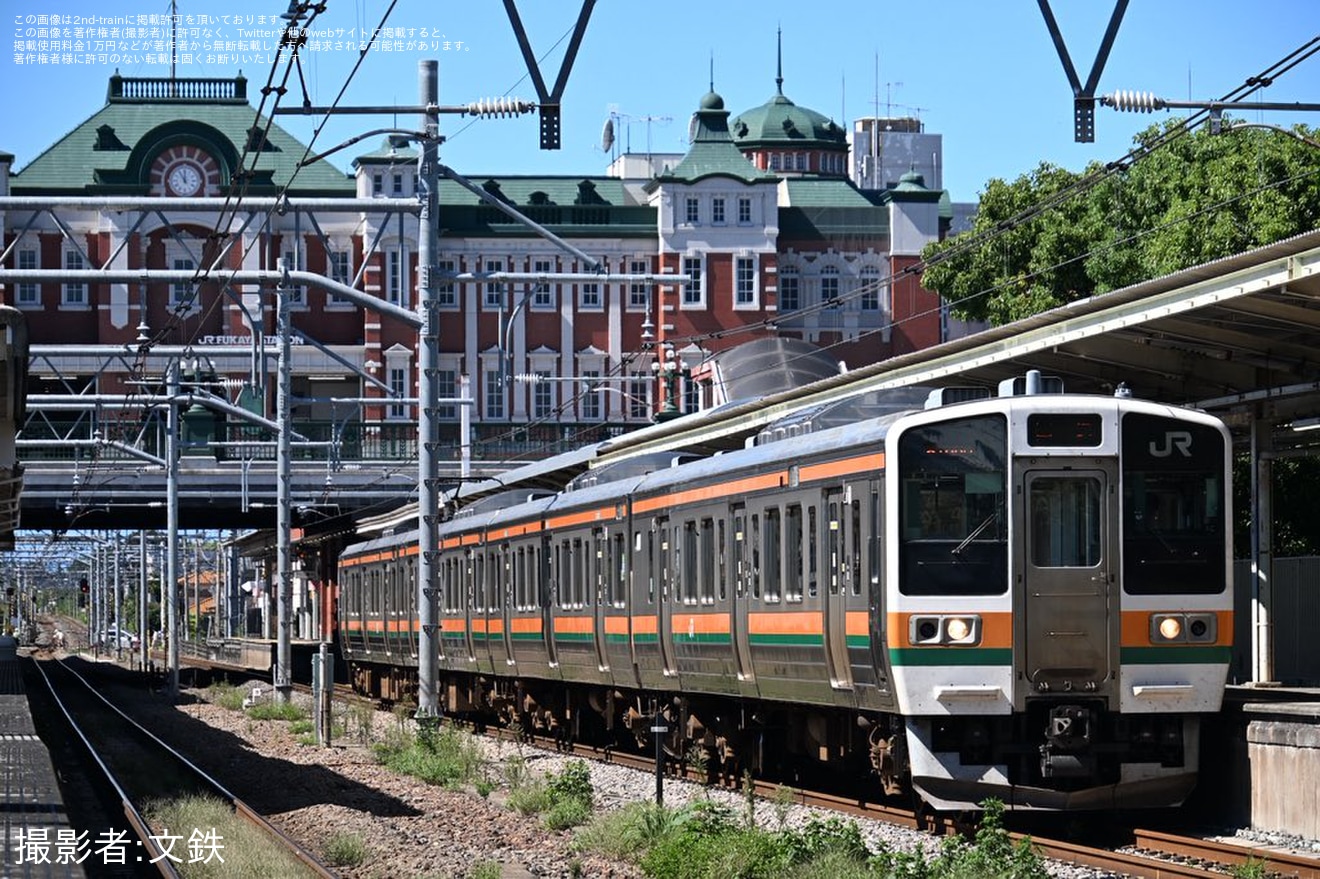 【JR東】211系A56編成が大宮総合車両ベースへ入場回送の拡大写真