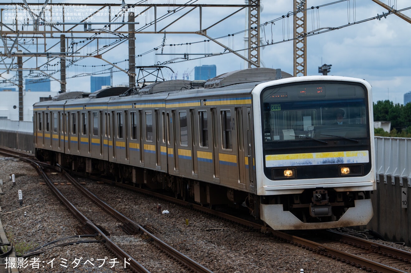【JR東】209系C447編成が台風25号による不通区間を避け京葉線経由で方転回送の拡大写真