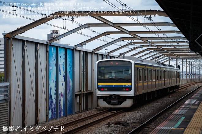 【JR東】209系C447編成が台風25号による不通区間を避け京葉線経由で方転回送を不明で撮影した写真