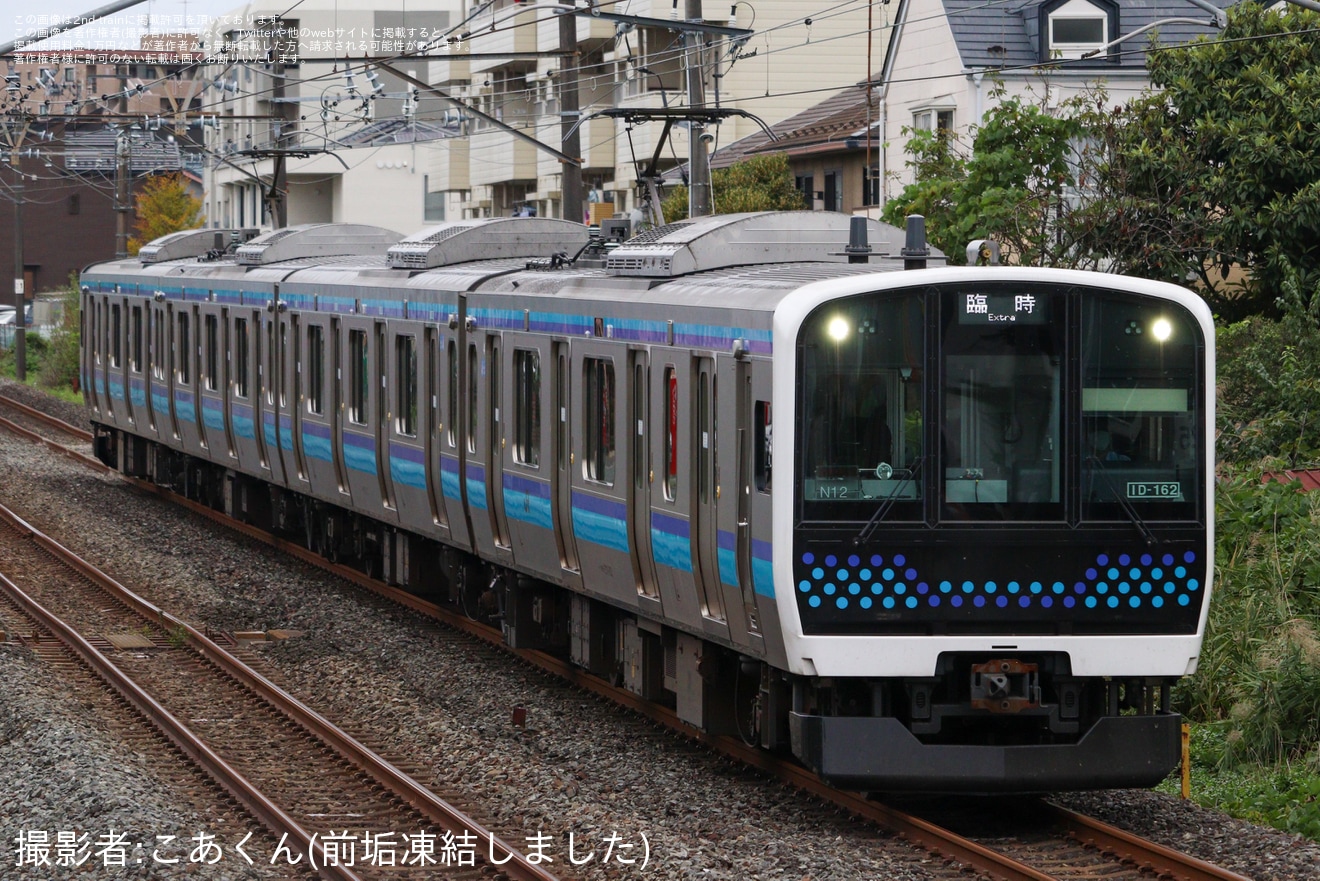 【JR東】E131系800番台N12編成が「松島基地航空祭1号」に充当の拡大写真