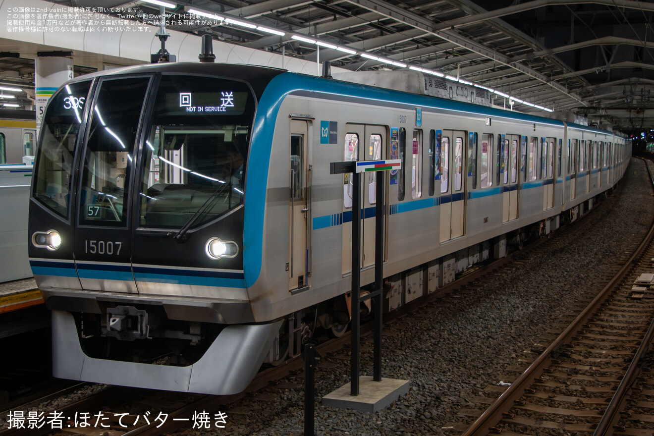【メトロ】東西線15000系「ソニック・ザ・ヘッジホッグ号」が運行開始の拡大写真