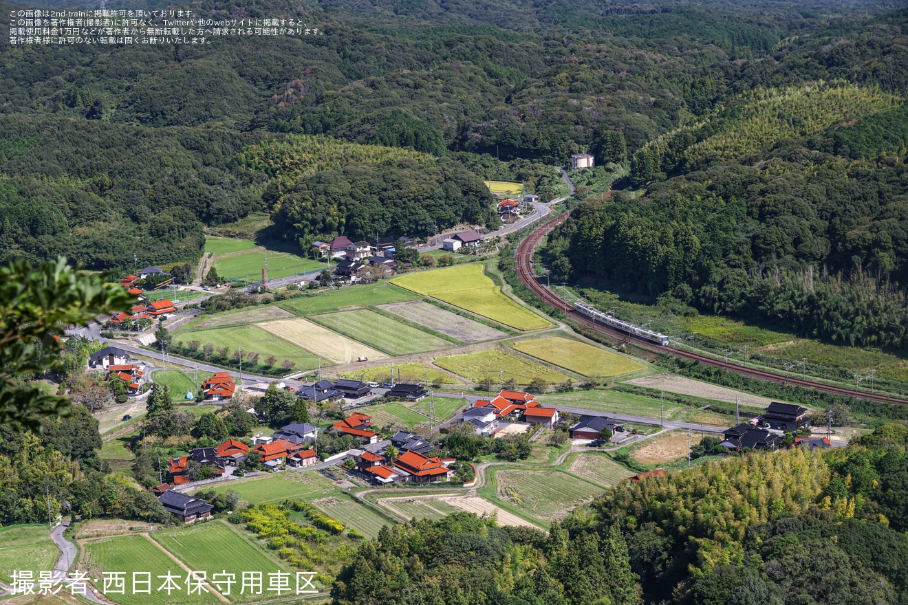 【JR西】221系NA426編成が下関総合車両所本所出場試運転の拡大写真