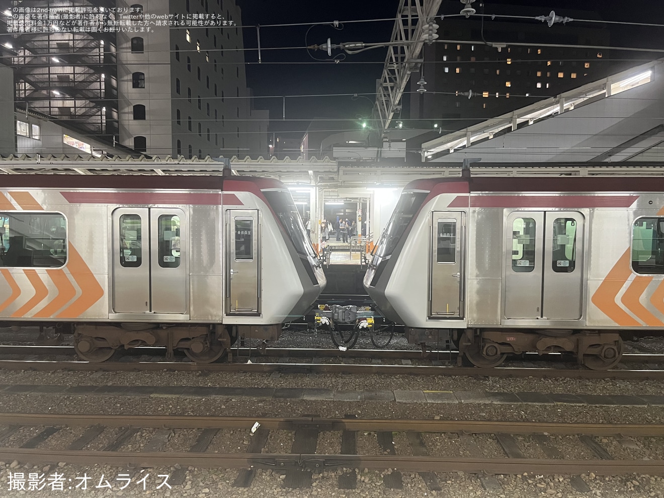 【東急】6000系6101F J-TREC横浜事業所へ入場甲種輸送の拡大写真