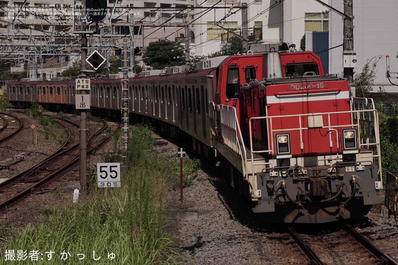 【東急】6000系6101F J-TREC横浜事業所へ入場甲種輸送の拡大写真