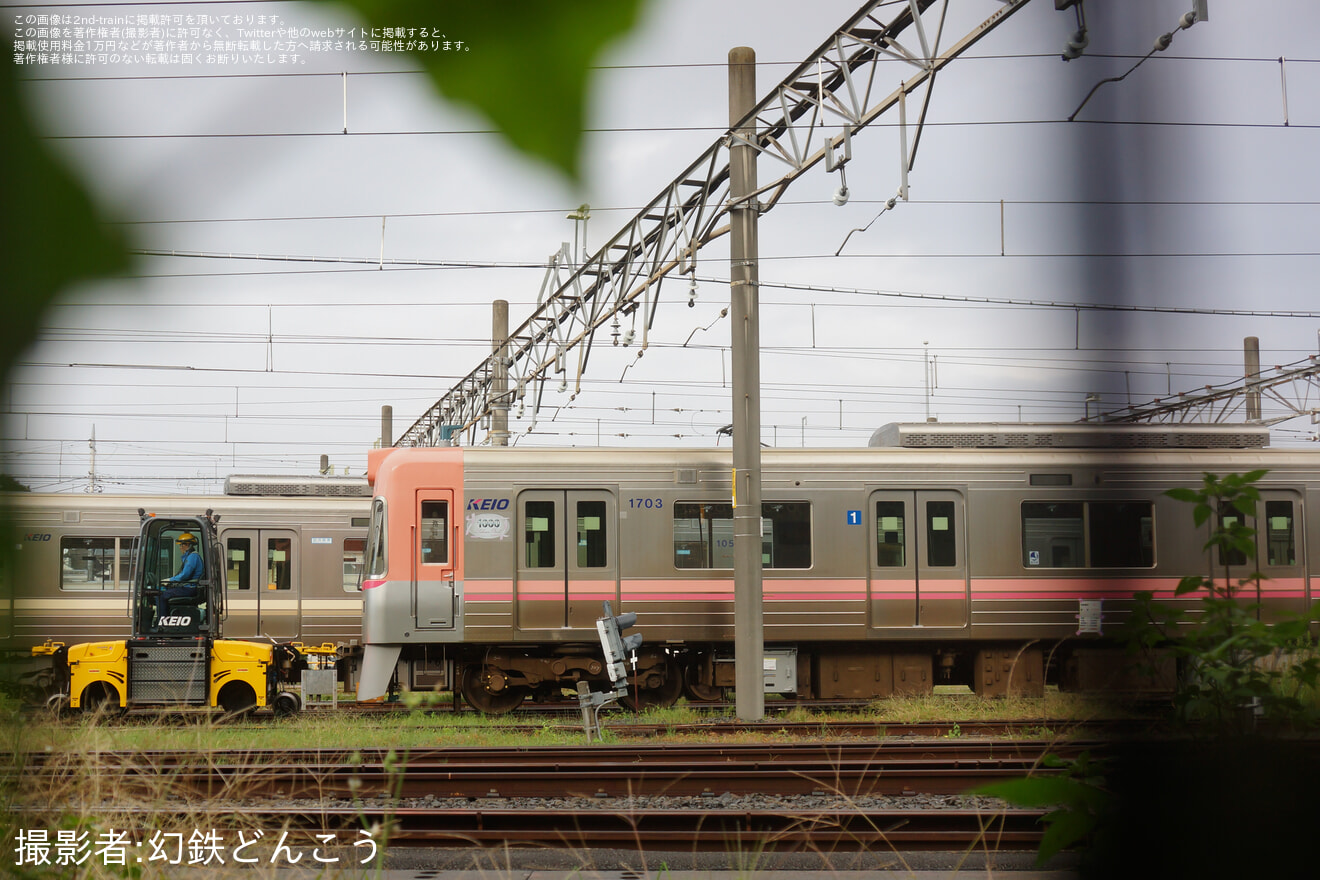 【京王】1753Fの1号車が構内入換の拡大写真