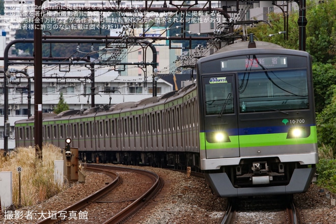 【都営】10-300形10-700Fが京王線の34運行を代走し特急新宿行きに充当（1枚目）