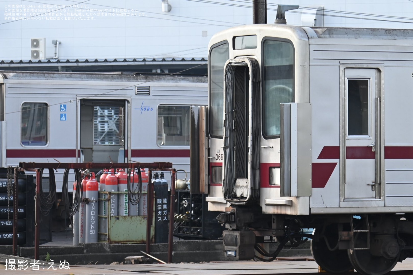 【東武】30000系31604F+31404Fの解体作業が本格化の拡大写真
