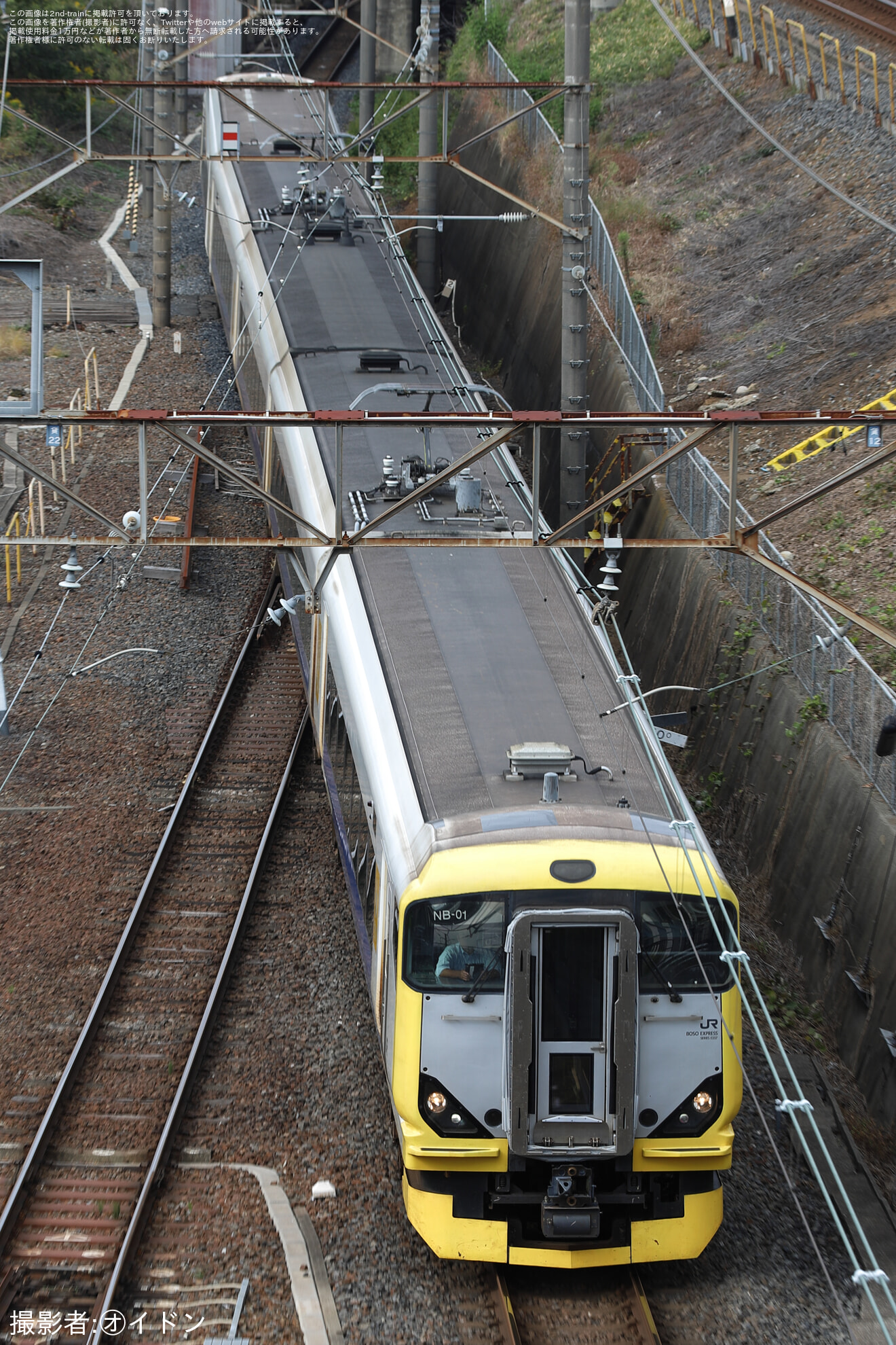【JR東】E257系マリNB-01編成 大宮総合車両ベース出場回送の拡大写真