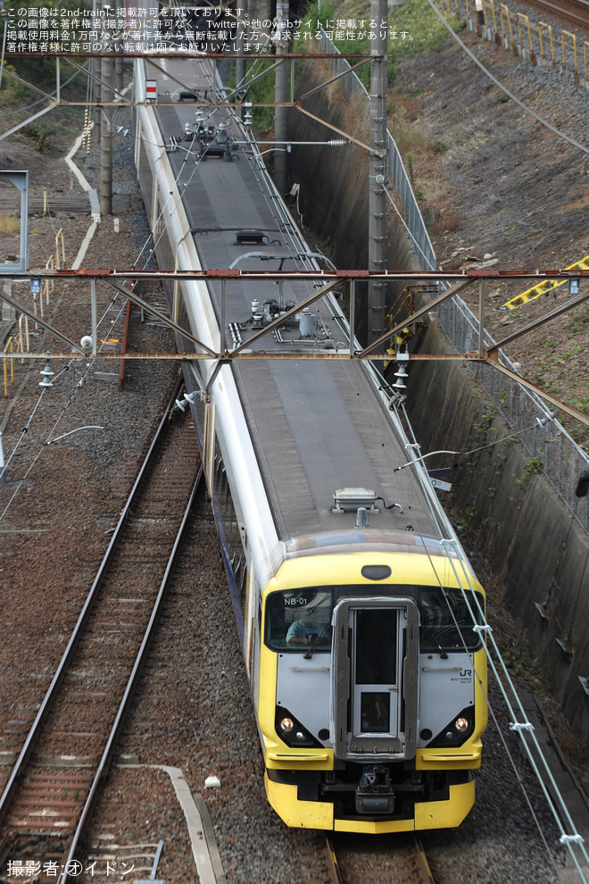 【JR東】E257系マリNB-01編成 大宮総合車両ベース出場回送 - 大宮～浦和間にて撮影