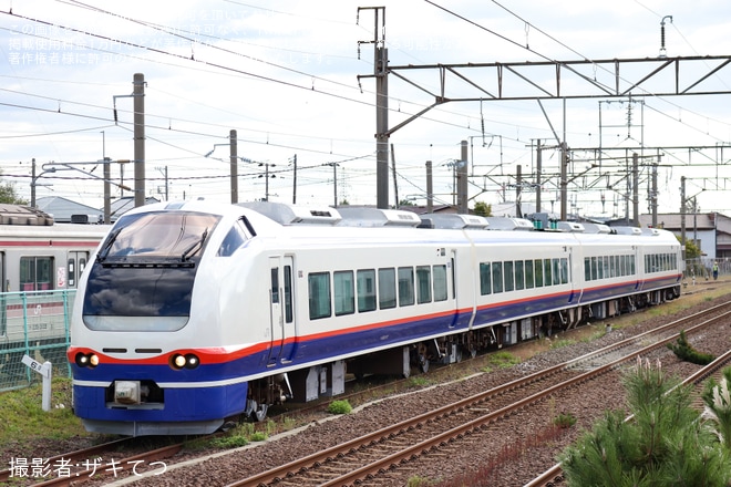【JR東】E653系H-201編成が秋田総合車両ベースを出場し本線試運転（1枚目）