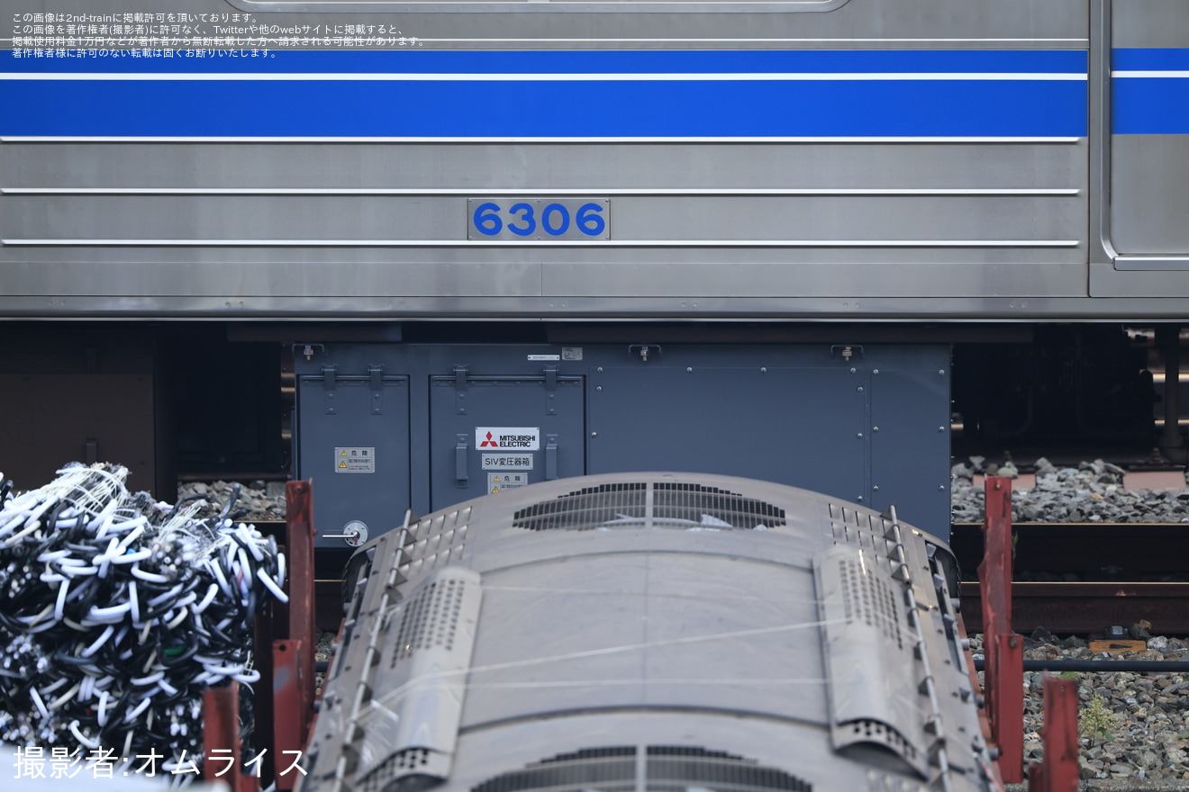 【西武】6000系6106F 補助電源装置(SIV装置)を更新工事の拡大写真