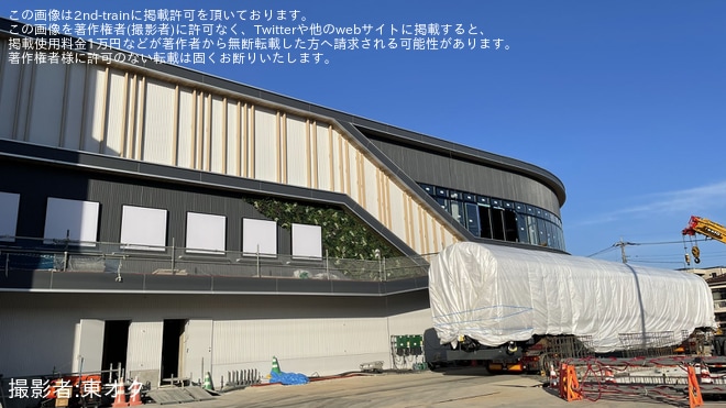 【JR東】E26系スロネフE26-1「カシオペア」が桜木PPJへ陸送 - (仮称)桜木PPJにて撮影
