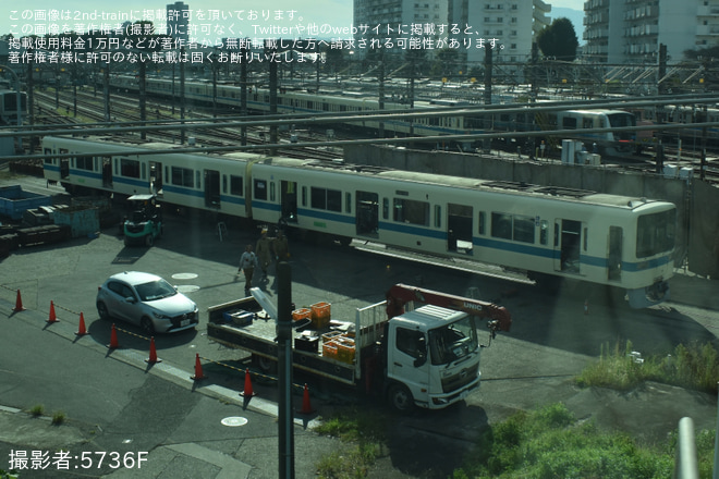 【小田急】8000形8053×4のうち、クハ8053・デハ8003が大野総合車両所の解体線へ - 大野総合車両所付近にて撮影