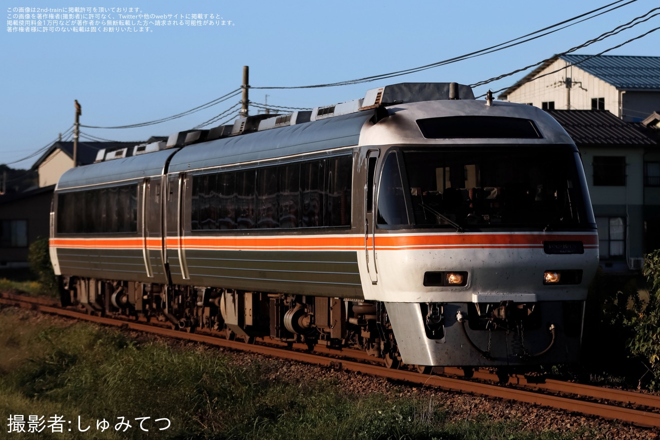 【京都丹後】KTR8500形が宮津線100周年ヘッドマークを撤去した姿で運行の拡大写真