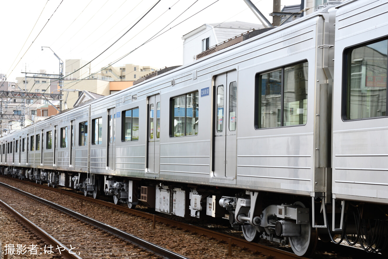 【北総】7300形7318編成が銀一色のまま宗吾車両基地から返却回送の拡大写真