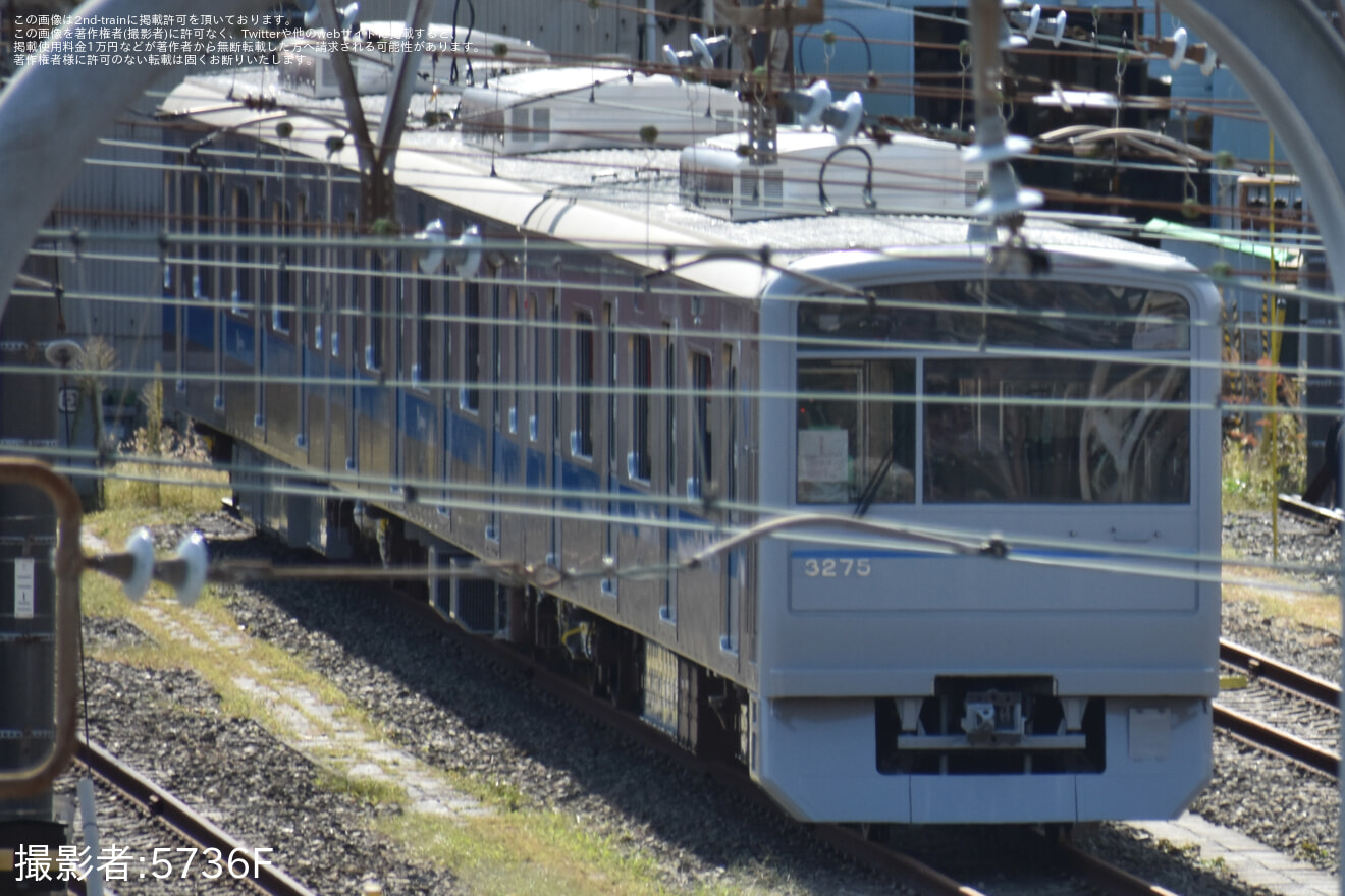 【小田急】3000形3275×6の新宿方3両がリニューアル工事中の姿で確認の拡大写真