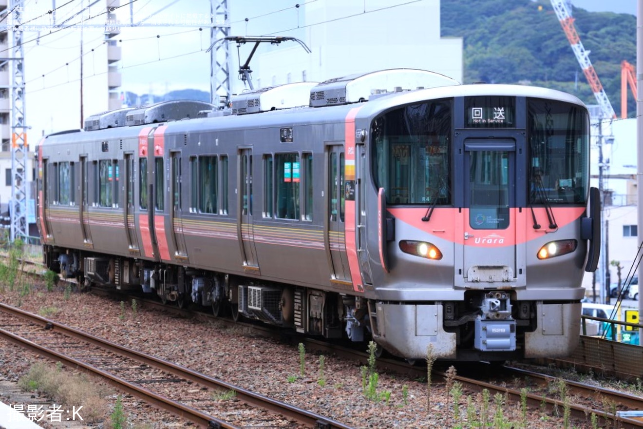 【JR西】227系R4編成が下関総合車両所本所出場に伴い返却回送の拡大写真