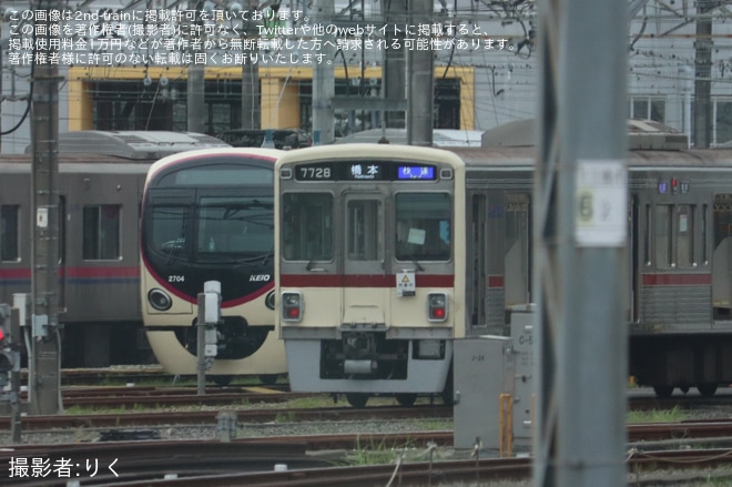 【京王】復刻塗装の7000系7728FがフルカラーLED表示器化（3枚目）