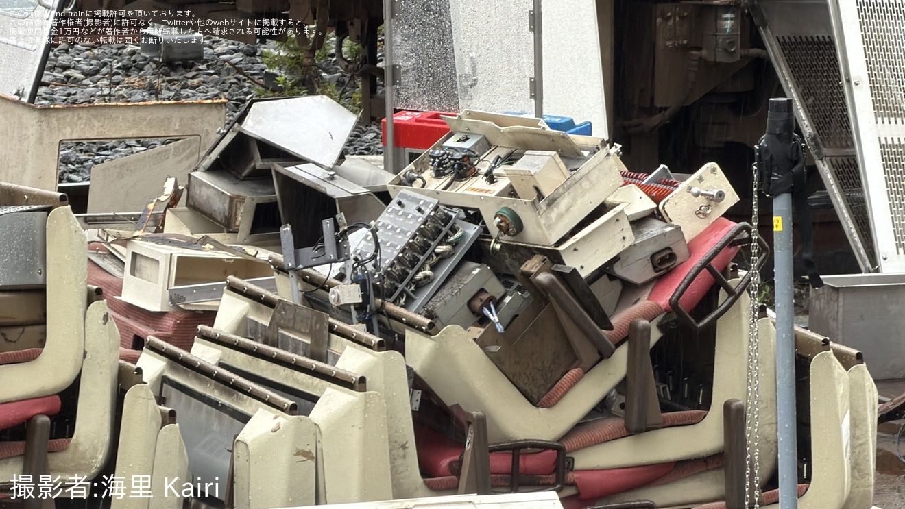 【JR東】719系5000番台Y3編成の解体が開始 クモハ719-5003は内装の解体が完了の拡大写真