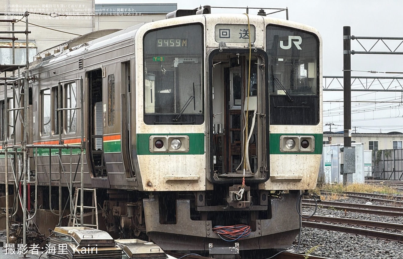 【JR東】719系5000番台Y3編成の解体が開始 クモハ719-5003は内装の解体が完了の拡大写真