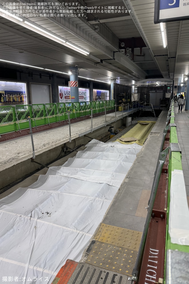【西武】本川越駅2番・3番ホーム(降車専用ホーム)によるホーム延伸改良工事を実施中