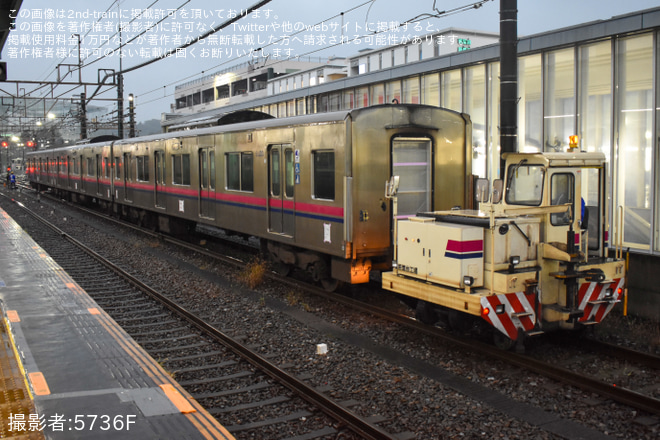 【京王】9000系9733Fの9533号車、9583号車、9683号車が構内入換