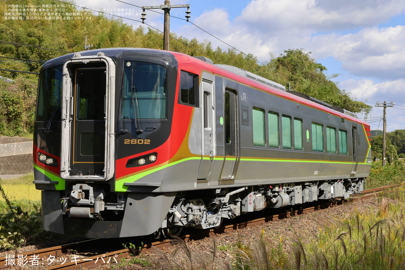 【JR四】2700系2802号車が全般検査を終えて多度津工場出場試運転の拡大写真